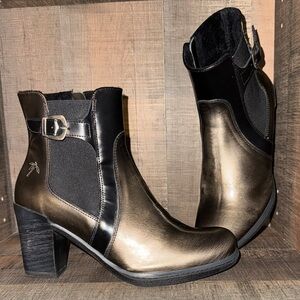 DROMEDARIS Stylish Black and Gold/Bronze Women's Ankle Boots-size 37